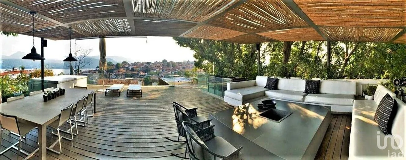 Casa en Venta en Valle de Bravo, Valle de Bravo, Estado De México | NEX-227241 | iad México | Foto 9 de 21