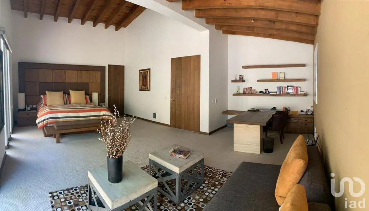 Casa en Venta en Avándaro, Valle de Bravo, Estado De México | NEX-227242 | iad México | Foto 23 de 26