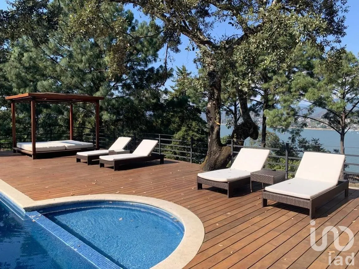 Casa en Venta en Avándaro, Valle de Bravo, Estado De México | NEX-227242 | iad México | Foto 4 de 26