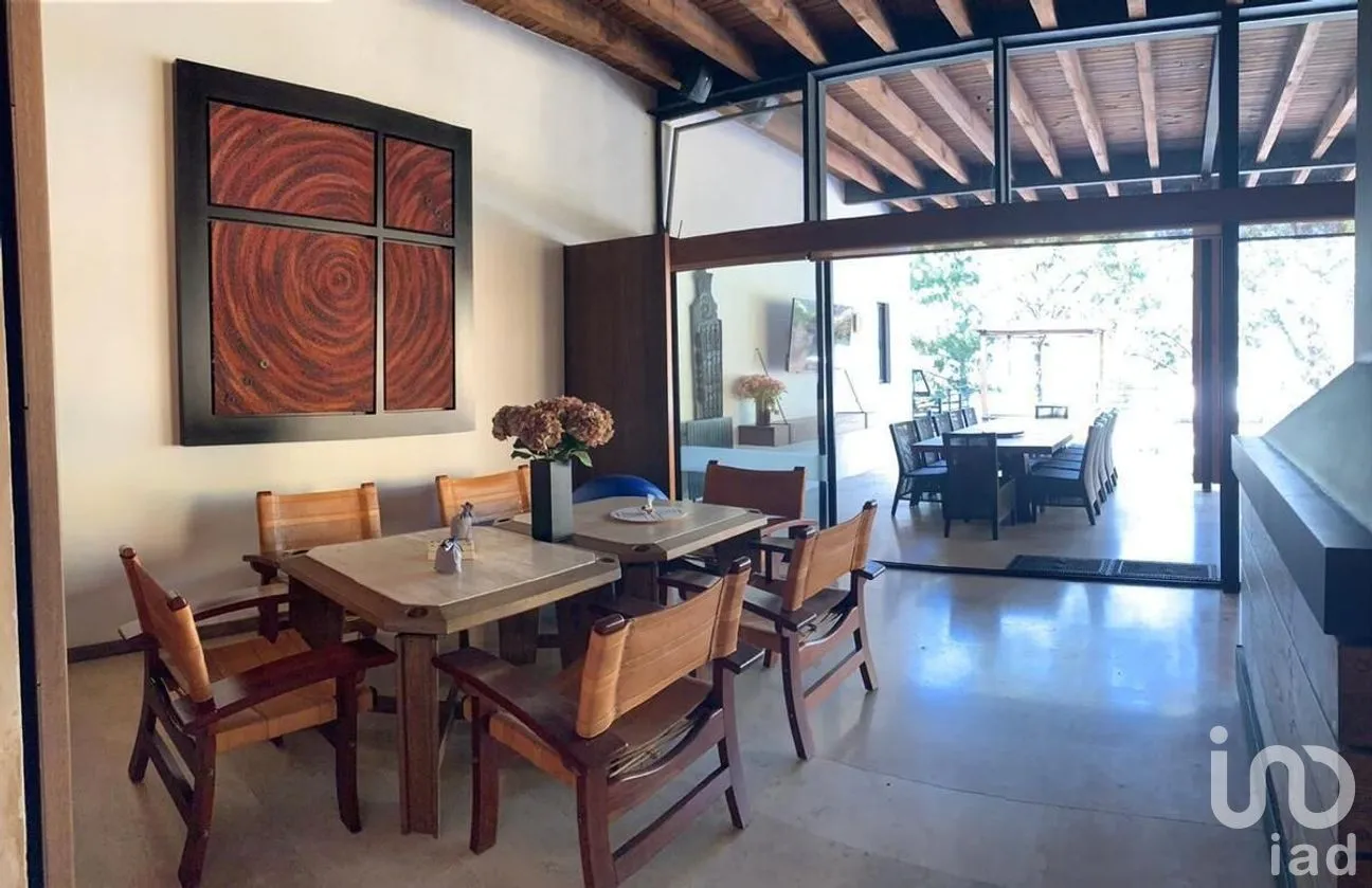 Casa en Venta en Avándaro, Valle de Bravo, Estado De México | NEX-227242 | iad México | Foto 10 de 26