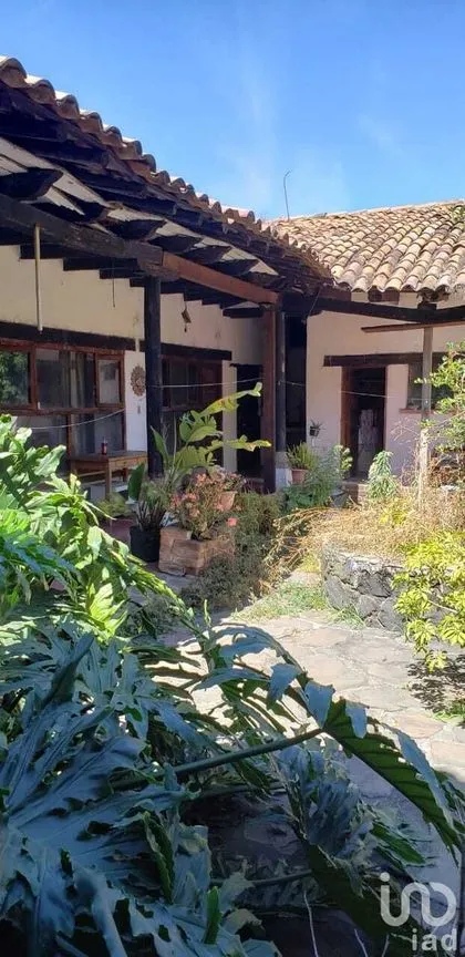 Casa en Venta en Valle de Bravo, Valle de Bravo, Estado De México | NEX-227248 | iad México | Foto 2 de 7