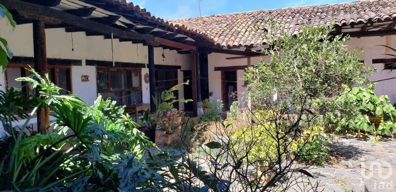 Casa en Venta en Valle de Bravo, Valle de Bravo, Estado De México | NEX-227248 | iad México | Foto 3 de 7