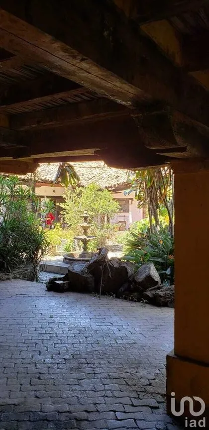 Casa en Venta en Valle de Bravo, Valle de Bravo, Estado De México | NEX-227248 | iad México | Foto 6 de 7