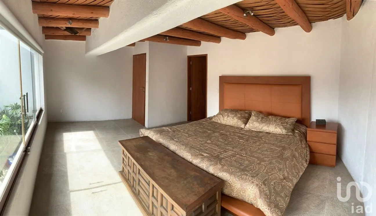 Casa en Venta en Valle de Bravo, Valle de Bravo, Estado De México | NEX-227250 | iad México | Foto 3 de 22