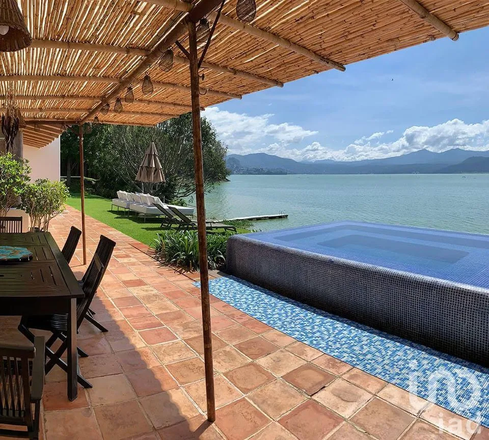 Casa en Venta en San Gaspar, Valle de Bravo, Estado De México | NEX-227252 | iad México | Foto 11 de 15