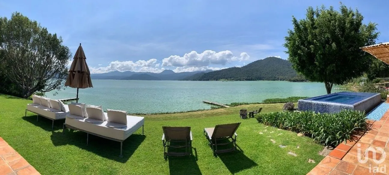 Casa en Venta en San Gaspar, Valle de Bravo, Estado De México | NEX-227252 | iad México | Foto 4 de 15