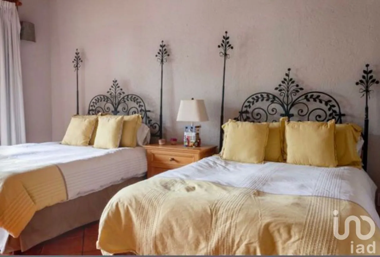 Casa en Venta en Valle de Bravo, Valle de Bravo, Estado De México | NEX-227256 | iad México | Foto 16 de 23