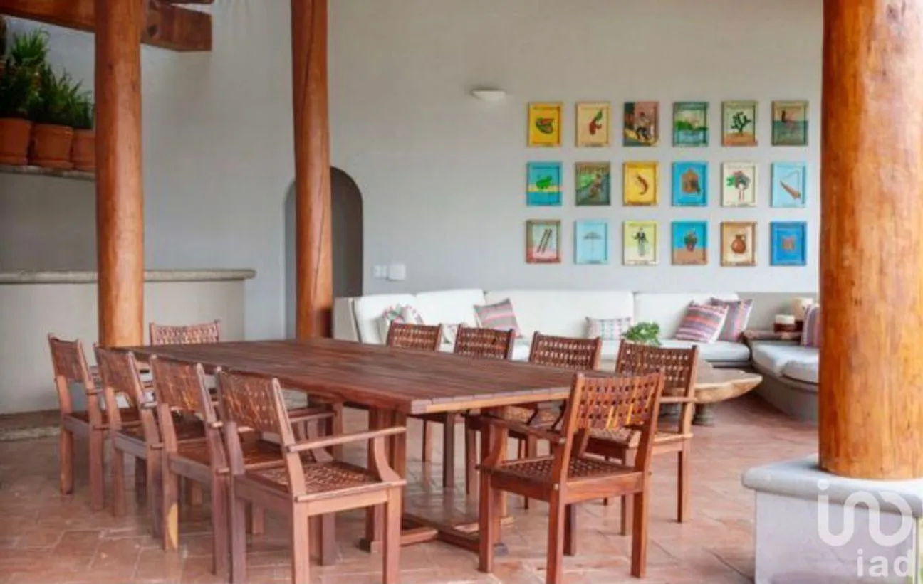 Casa en Venta en Valle de Bravo, Valle de Bravo, Estado De México | NEX-227256 | iad México | Foto 10 de 23