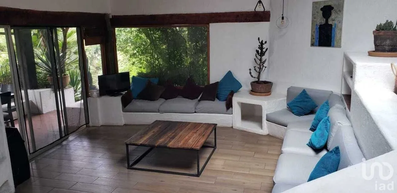 Casa en Renta en Valle de Bravo, Valle de Bravo, Estado De México | NEX-227260 | iad México | Foto 14 de 18