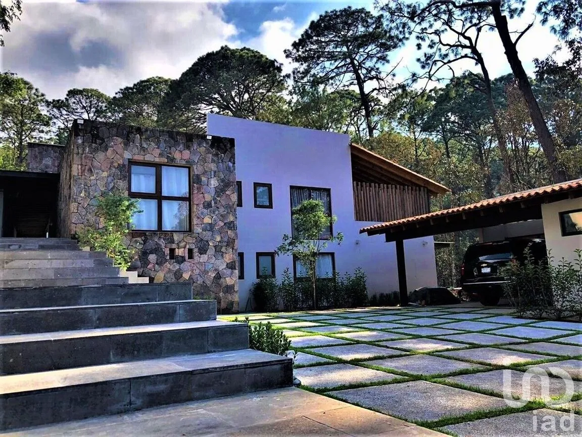 Casa en Venta en Avándaro, Valle de Bravo, Estado De México | NEX-227261 | iad México | Foto 11 de 18