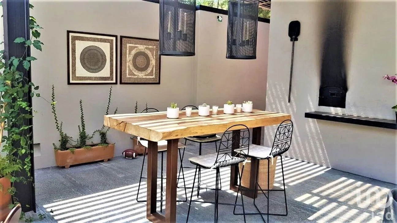 Casa en Venta en Avándaro, Valle de Bravo, Estado De México | NEX-227261 | iad México | Foto 4 de 18