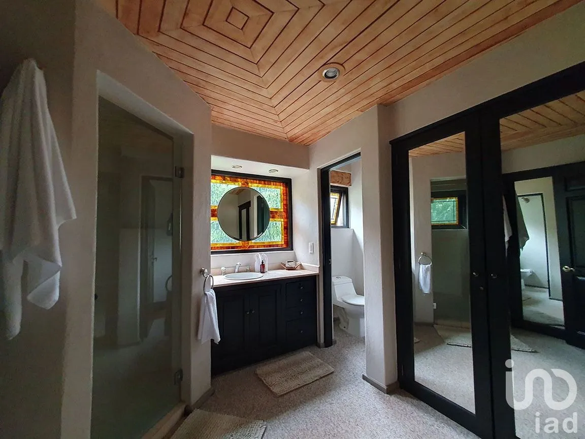 Casa en Venta en Avándaro, Valle de Bravo, Estado De México | NEX-227262 | iad México | Foto 30 de 47
