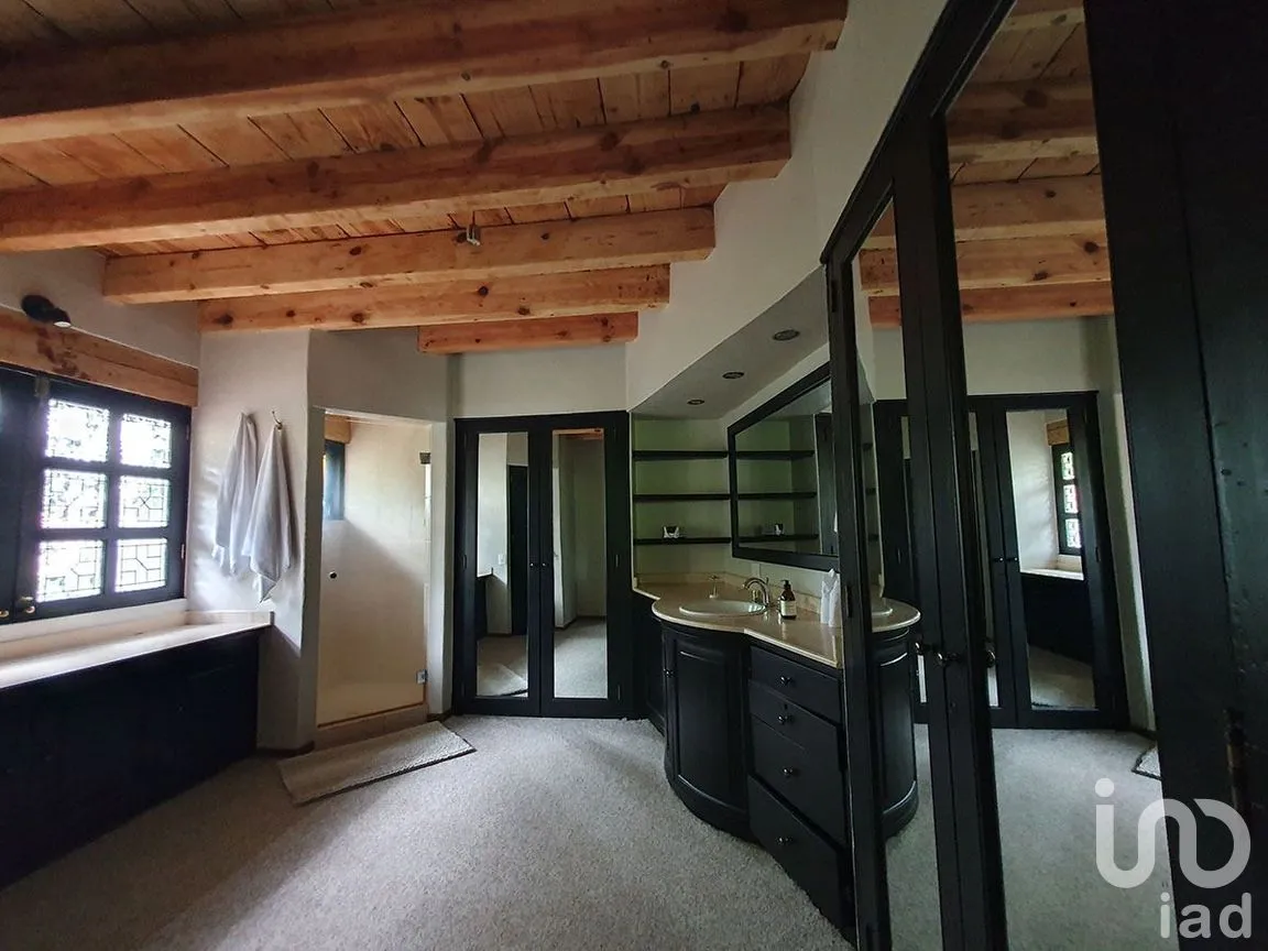Casa en Venta en Avándaro, Valle de Bravo, Estado De México | NEX-227262 | iad México | Foto 36 de 47