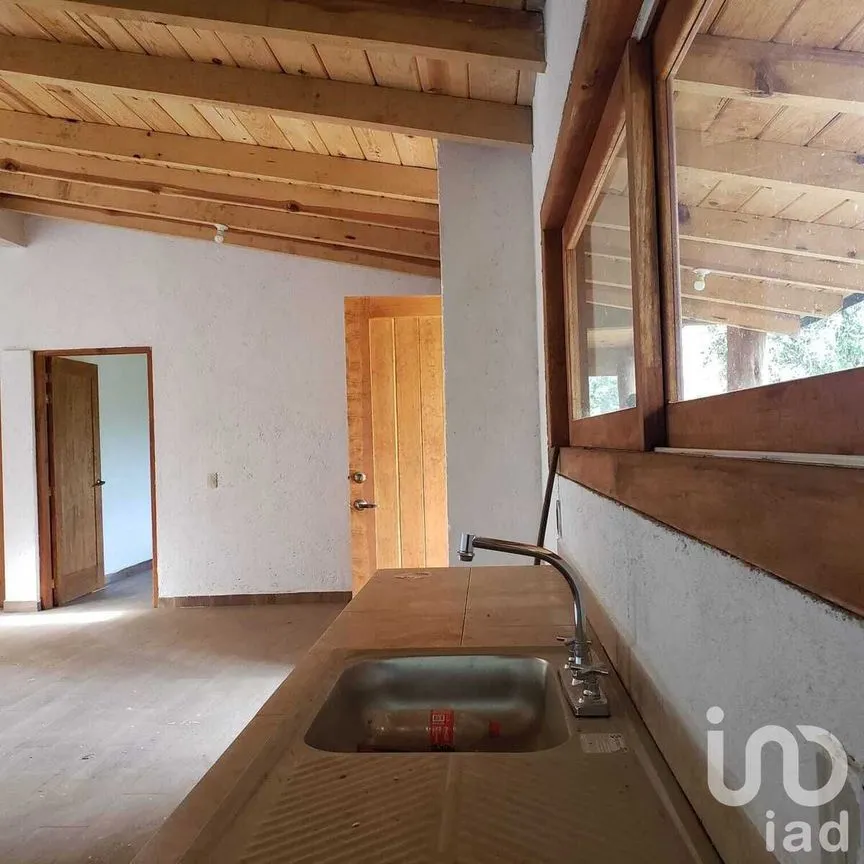 Casa en Renta en Valle de Bravo, Valle de Bravo, Estado De México | NEX-227278 | iad México | Foto 3 de 10
