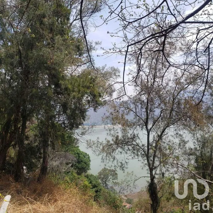Terreno en Venta en Valle de Bravo, Valle de Bravo, Estado De México | NEX-227288 | iad México | Foto 3 de 9