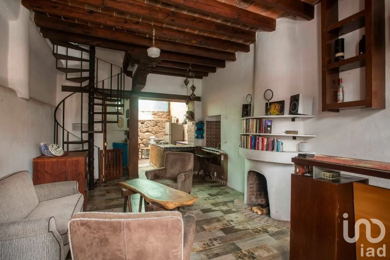 Casa en Renta en Valle de Bravo, Valle de Bravo, Estado De México | NEX-227297 | iad México | Foto 2 de 17