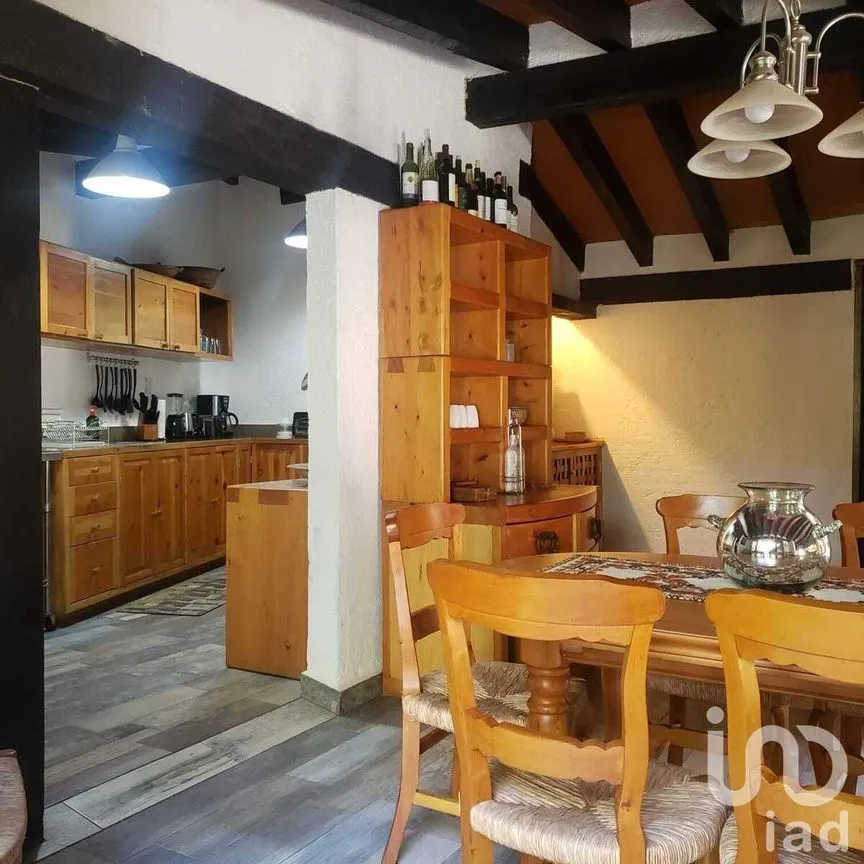 Casa en Venta en Avándaro, Valle de Bravo, Estado De México | NEX-227300 | iad México | Foto 11 de 24