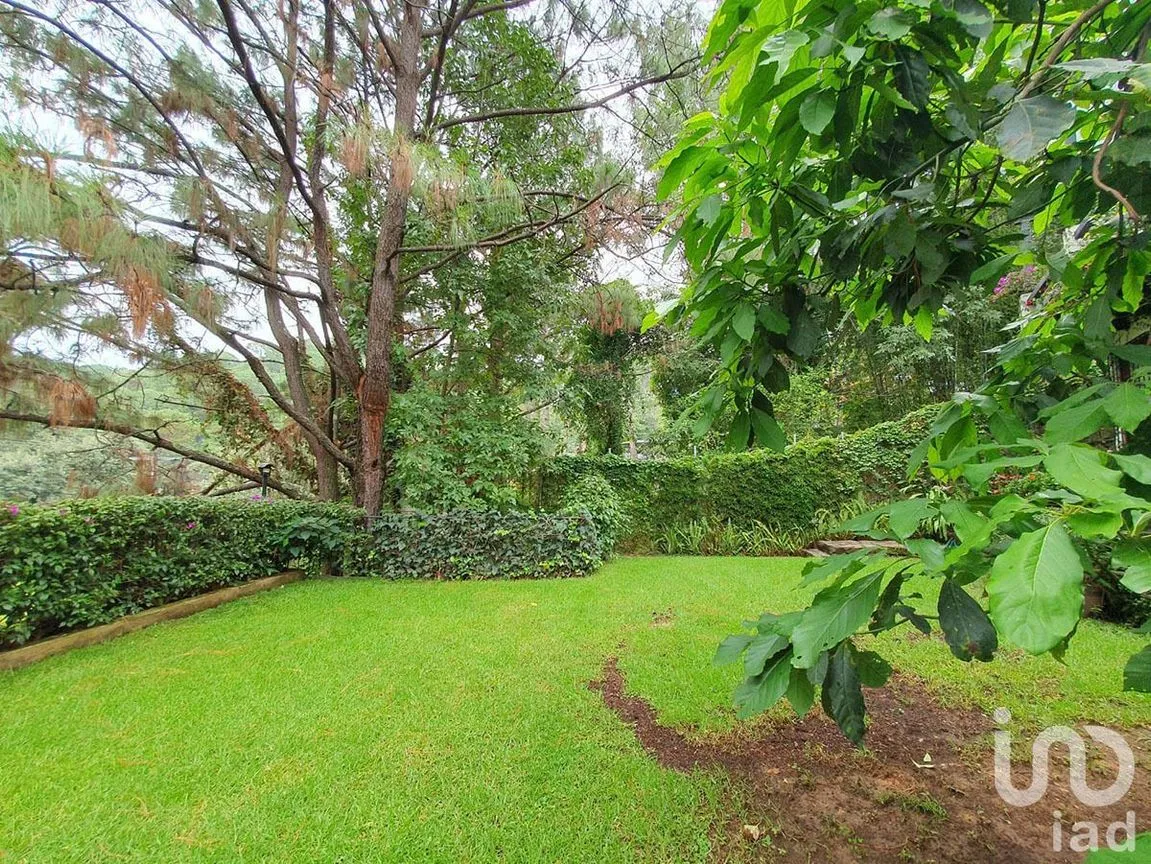Casa en Venta en Avándaro, Valle de Bravo, Estado De México | NEX-227300 | iad México | Foto 3 de 24
