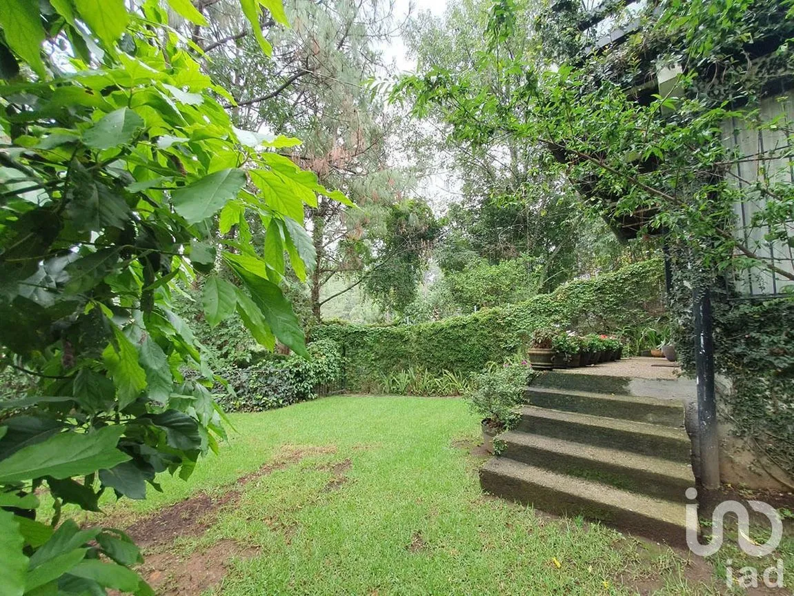 Casa en Venta en Avándaro, Valle de Bravo, Estado De México | NEX-227300 | iad México | Foto 4 de 24
