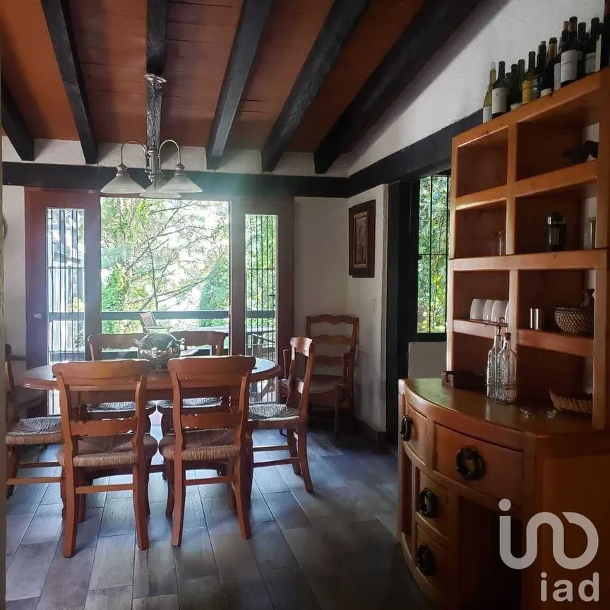 Casa en Venta en Avándaro, Valle de Bravo, Estado De México | NEX-227300 | iad México | Foto 10 de 24
