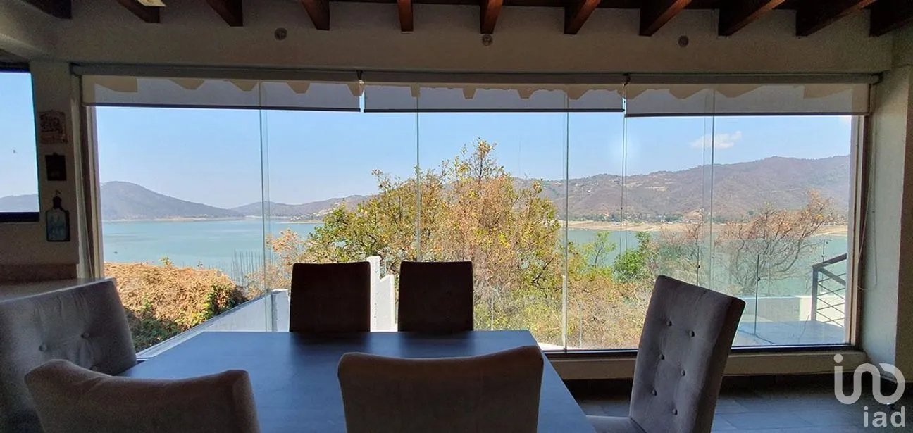 Casa en Venta en Valle de Bravo, Valle de Bravo, Estado De México | NEX-227306 | iad México | Foto 5 de 24