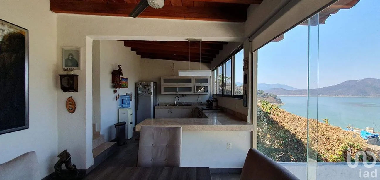 Casa en Venta en Valle de Bravo, Valle de Bravo, Estado De México | NEX-227306 | iad México | Foto 6 de 24