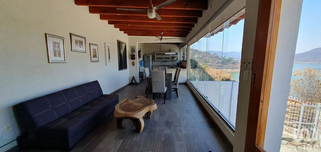 Casa en Venta en Valle de Bravo, Valle de Bravo, Estado De México | NEX-227306 | iad México | Foto 8 de 24