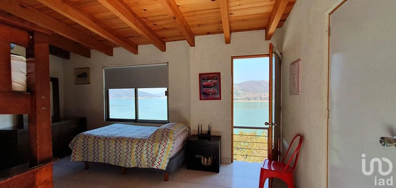 Casa en Venta en Valle de Bravo, Valle de Bravo, Estado De México | NEX-227306 | iad México | Foto 9 de 24