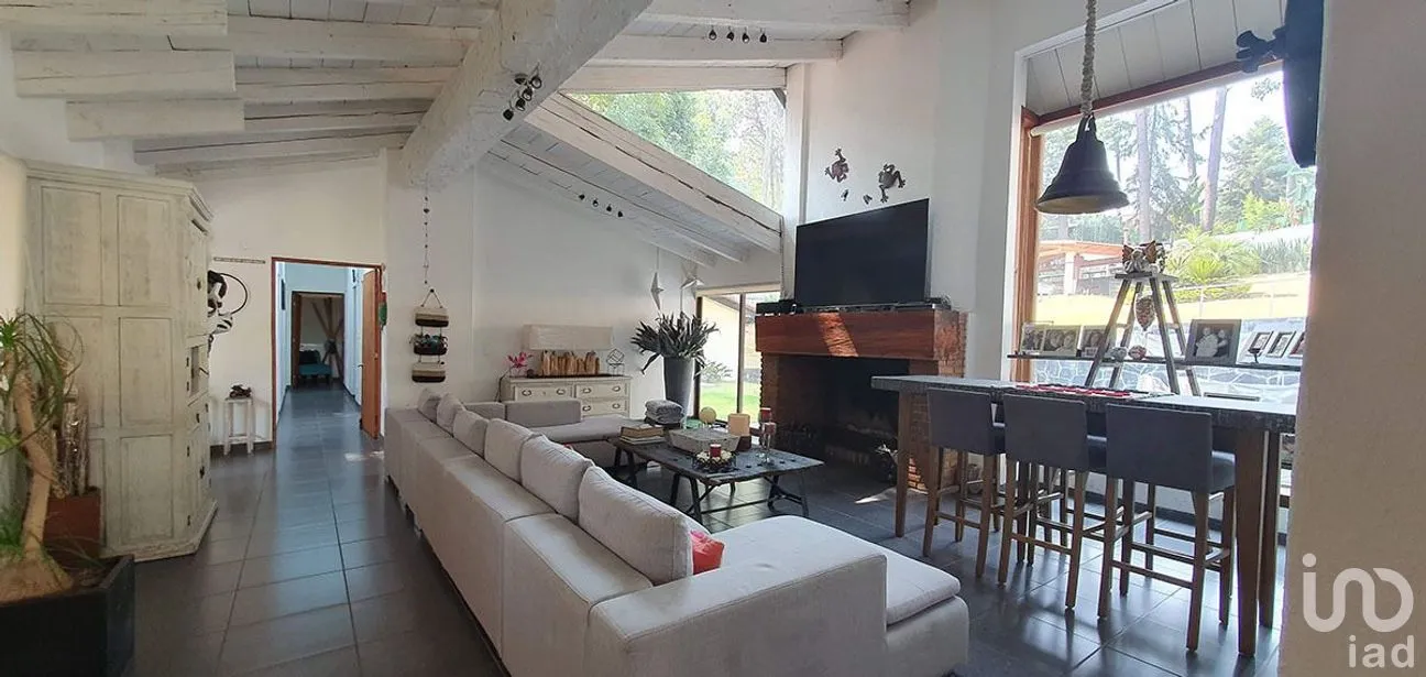 Casa en Venta en Avándaro, Valle de Bravo, Estado De México | NEX-227308 | iad México | Foto 11 de 37