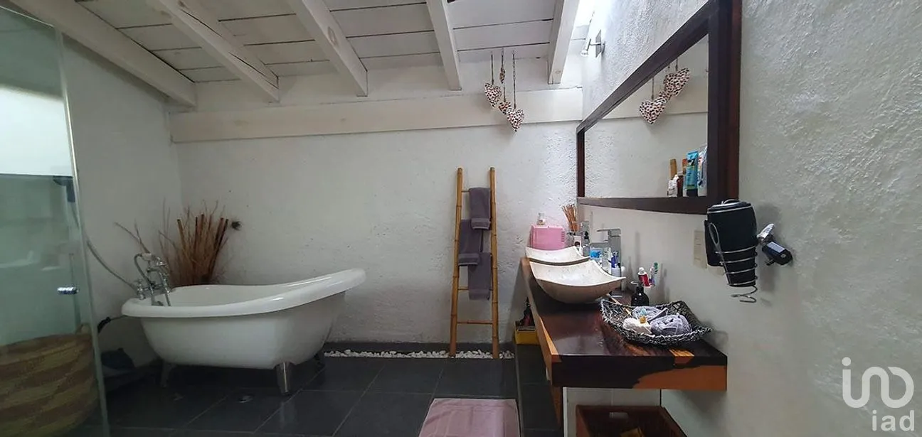 Casa en Venta en Avándaro, Valle de Bravo, Estado De México | NEX-227308 | iad México | Foto 21 de 37
