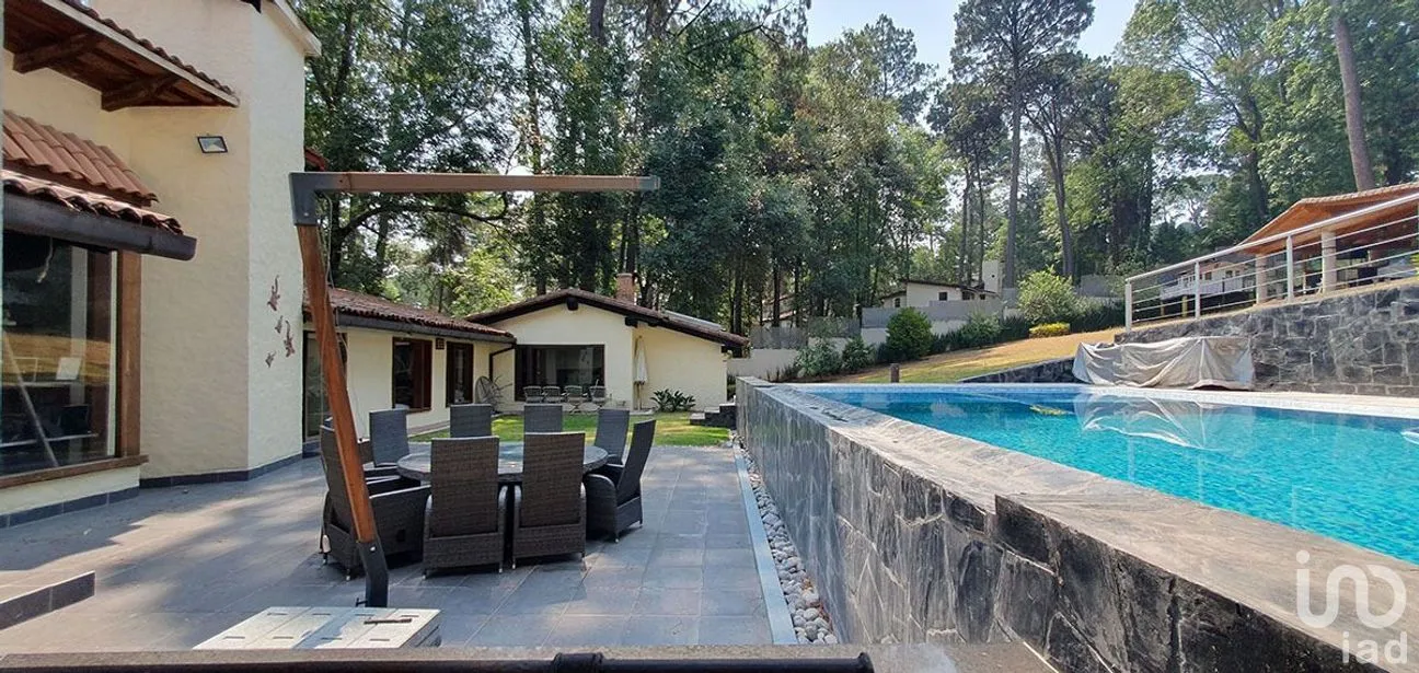 Casa en Venta en Avándaro, Valle de Bravo, Estado De México | NEX-227308 | iad México | Foto 5 de 37