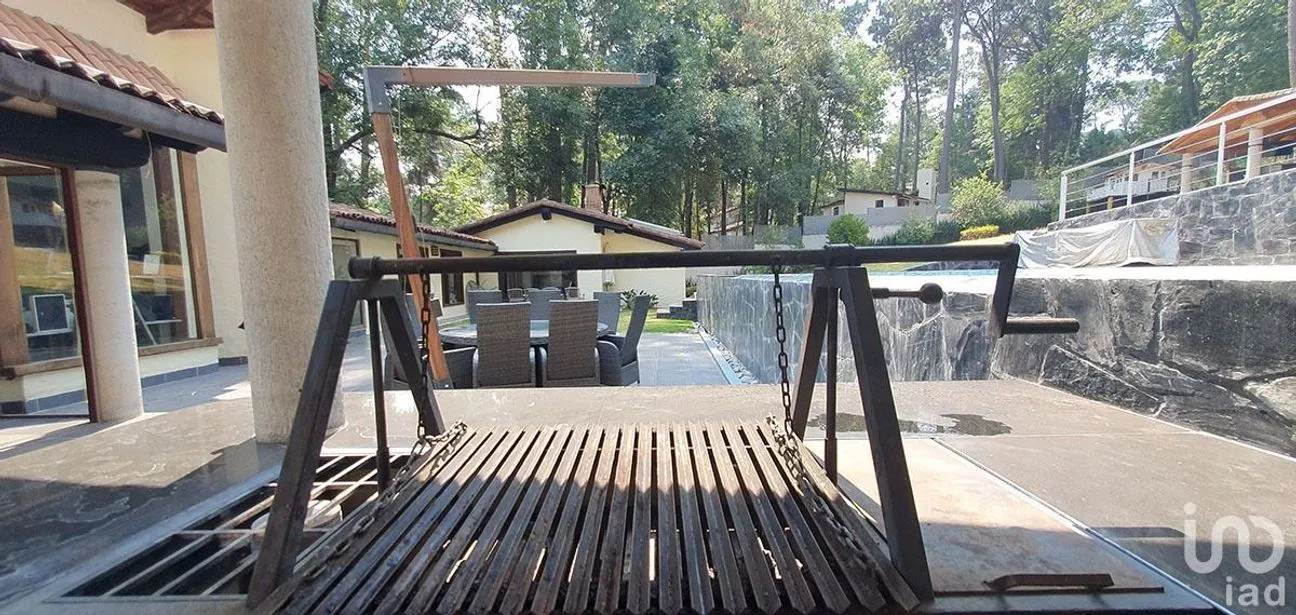 Casa en Venta en Avándaro, Valle de Bravo, Estado De México | NEX-227308 | iad México | Foto 6 de 37