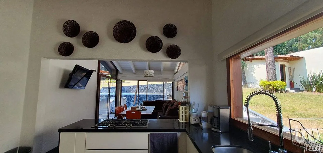 Casa en Venta en Avándaro, Valle de Bravo, Estado De México | NEX-227308 | iad México | Foto 7 de 37