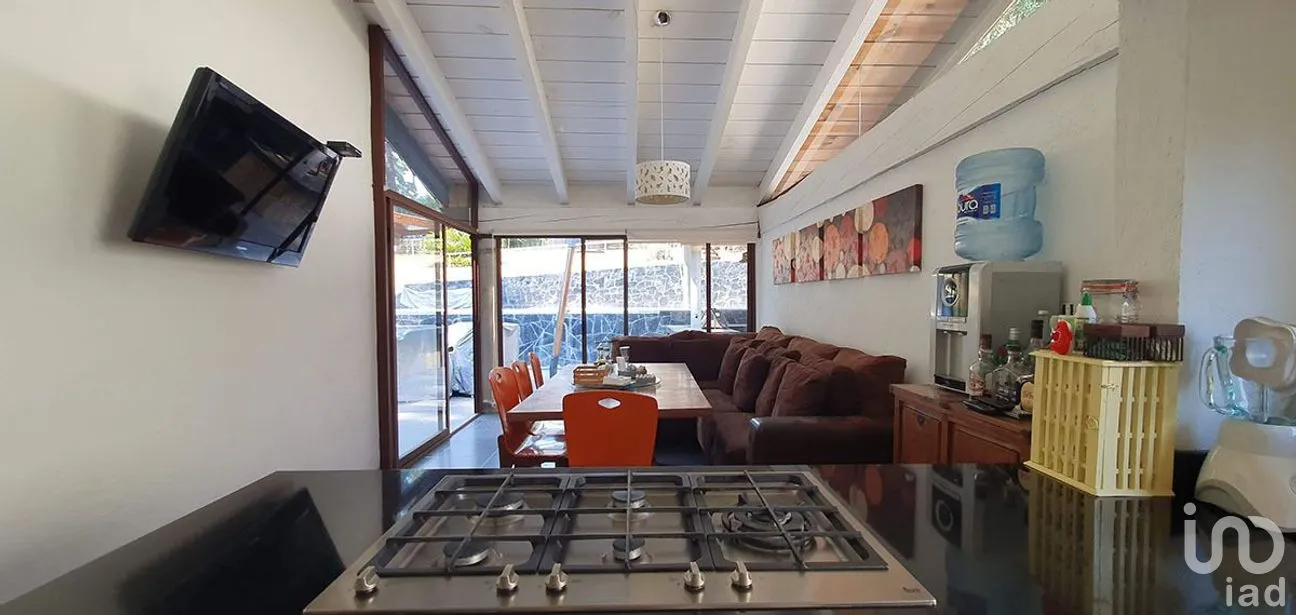 Casa en Venta en Avándaro, Valle de Bravo, Estado De México | NEX-227308 | iad México | Foto 8 de 37