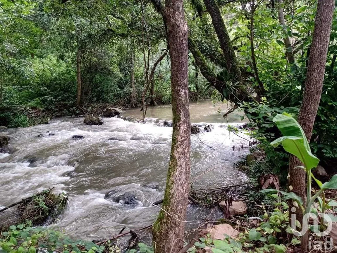 Terreno en Venta en El Durazno, Valle de Bravo, Estado De México | NEX-227312 | iad México | Foto 1 de 4
