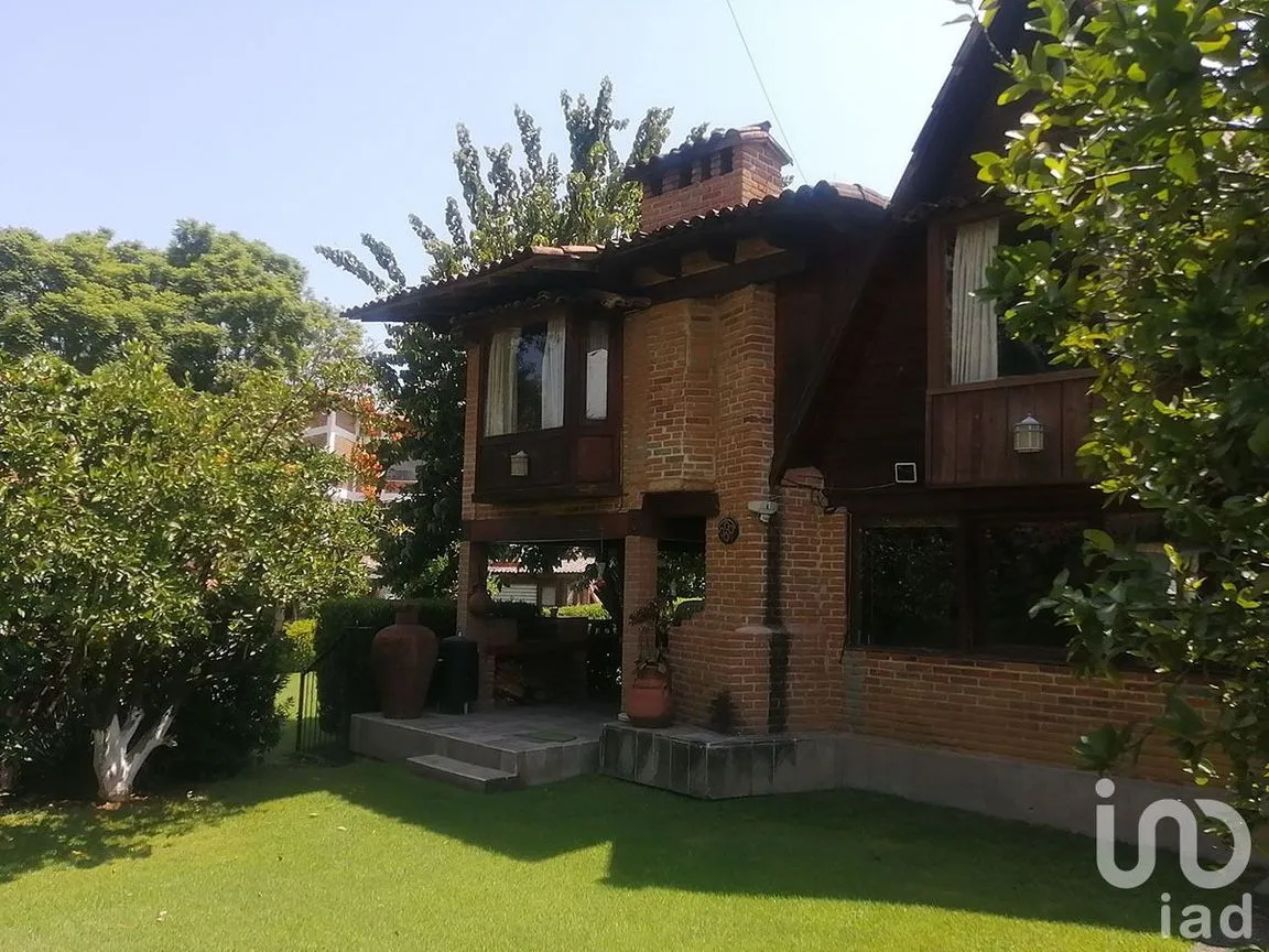 Casa en Renta en Avándaro, Valle de Bravo, Estado De México | NEX-227314 | iad México | Foto 15 de 17