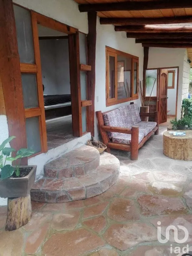 Casa en Renta en Avándaro, Valle de Bravo, Estado De México | NEX-227321 | iad México | Foto 5 de 16