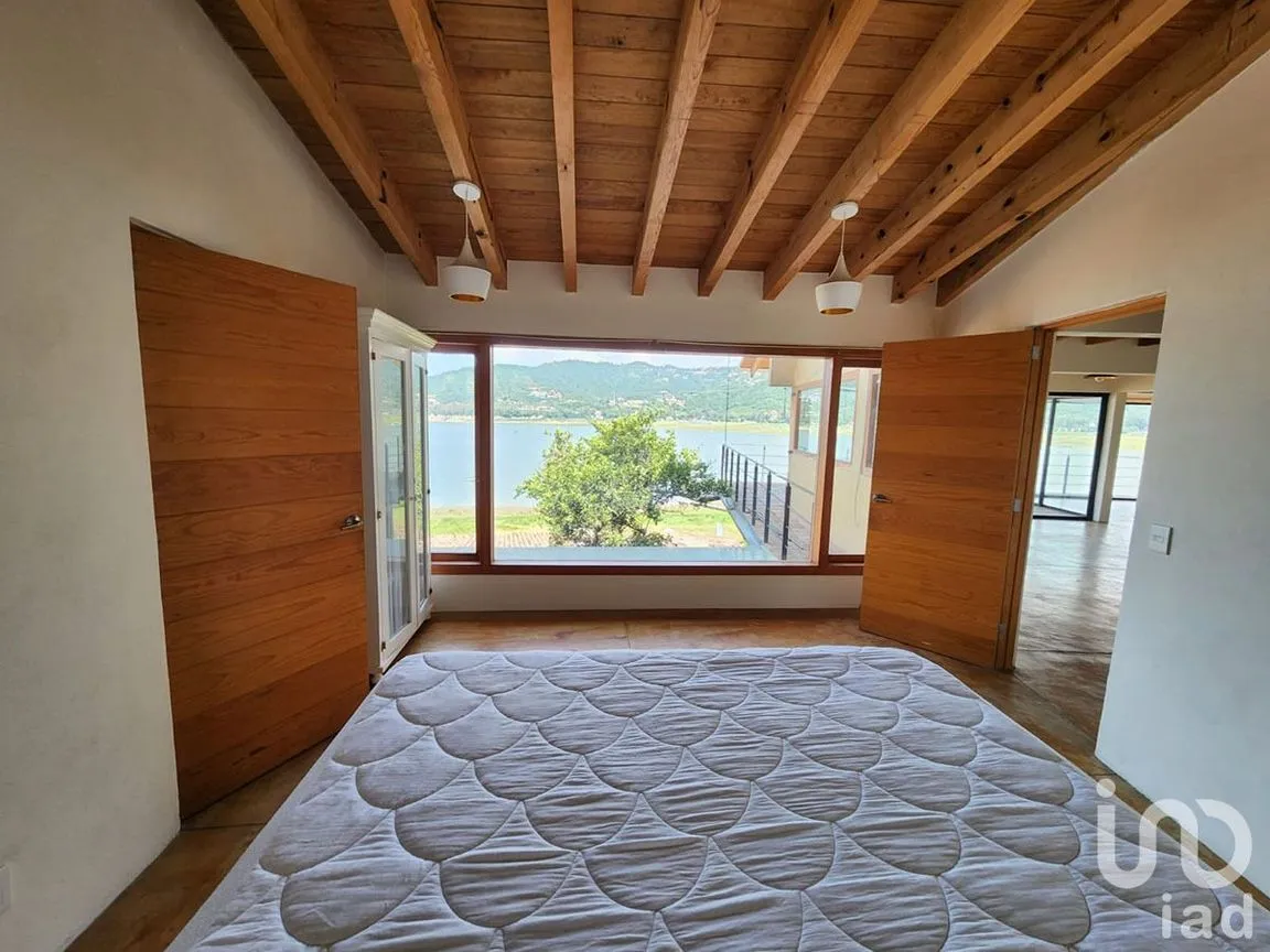 Casa en Renta en Valle de Bravo, Valle de Bravo, Estado De México | NEX-227325 | iad México | Foto 10 de 20
