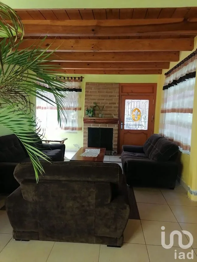 Casa en Venta en Cerro Gordo, Valle de Bravo, Estado De México | NEX-227337 | iad México | Foto 9 de 14