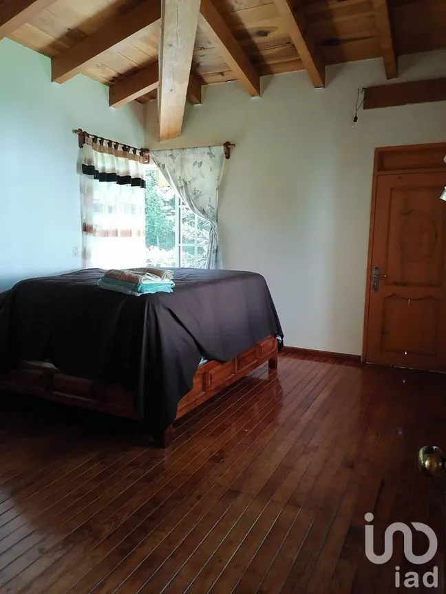 Casa en Venta en Cerro Gordo, Valle de Bravo, Estado De México | NEX-227337 | iad México | Foto 10 de 14