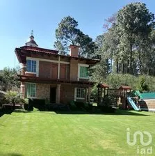 NEX-227337 - Casa en Venta, con 4 recamaras, con 2 baños, con 300 m2 de construcción en Cerro Gordo, CP 51239, Estado De México.