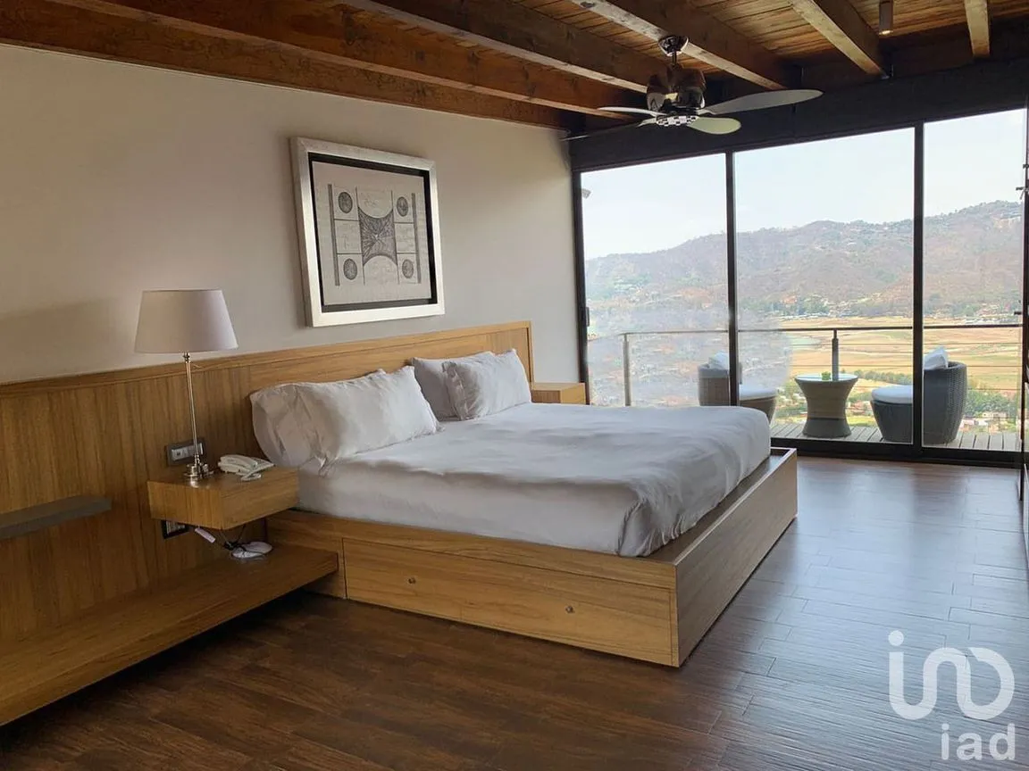 Casa en Renta en Valle de Bravo, Valle de Bravo, Estado De México | NEX-227345 | iad México | Foto 50 de 50