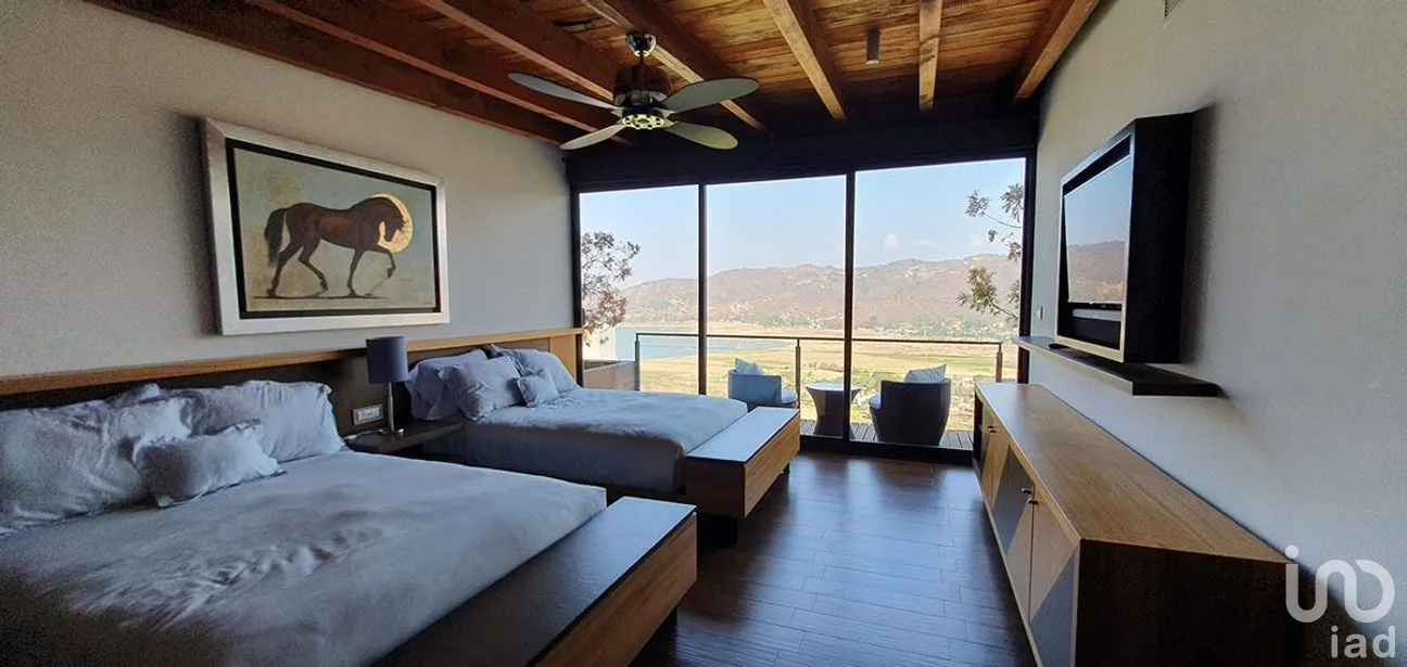 Casa en Venta en Valle de Bravo, Valle de Bravo, Estado De México | NEX-227346 | iad México | Foto 33 de 50