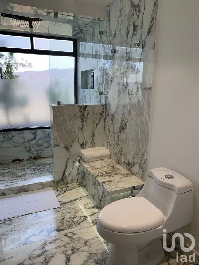 Casa en Venta en Valle de Bravo, Valle de Bravo, Estado De México | NEX-227346 | iad México | Foto 40 de 50