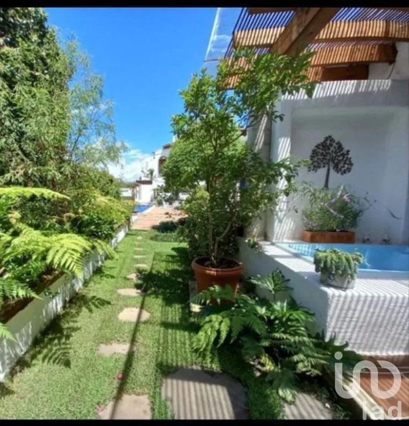 Departamento en Venta en Valle de Bravo, Valle de Bravo, Estado De México | NEX-227351 | iad México | Foto 2 de 12