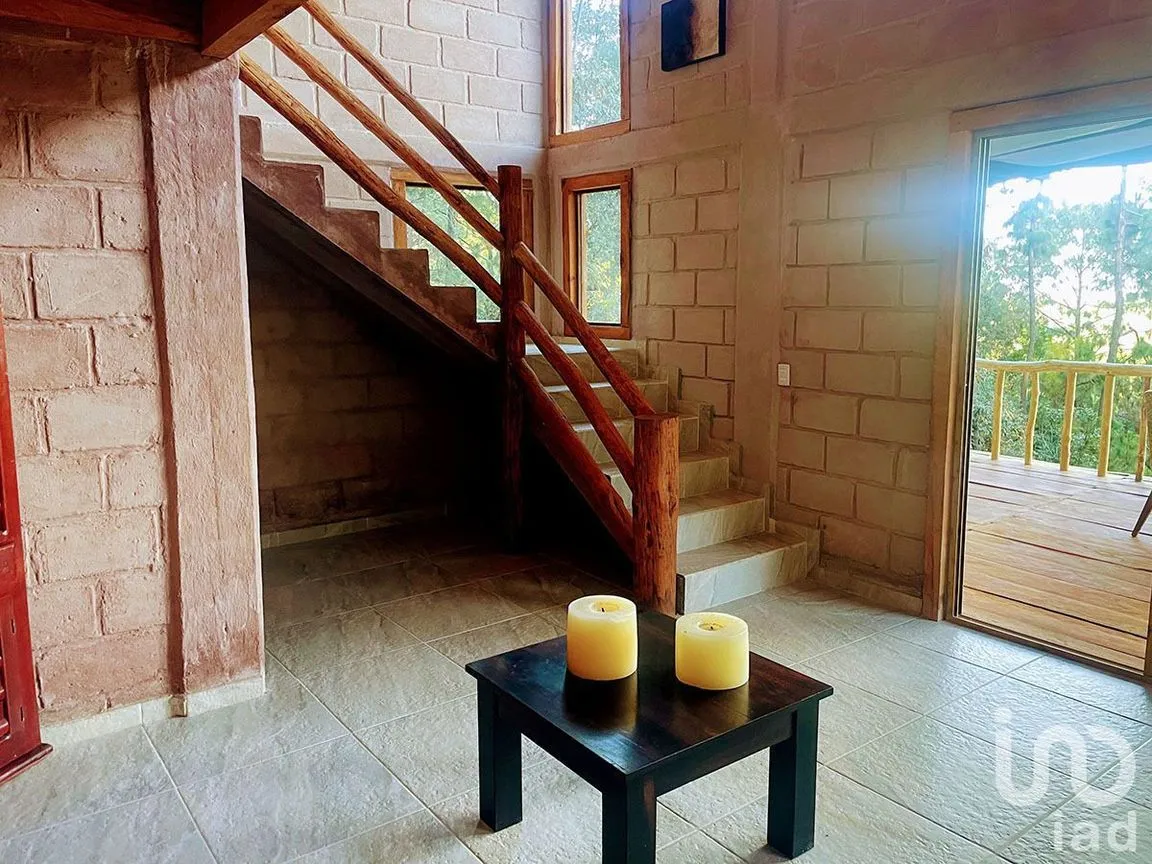 Casa en Renta en Valle de Bravo, Valle de Bravo, Estado De México | NEX-227353 | iad México | Foto 11 de 16