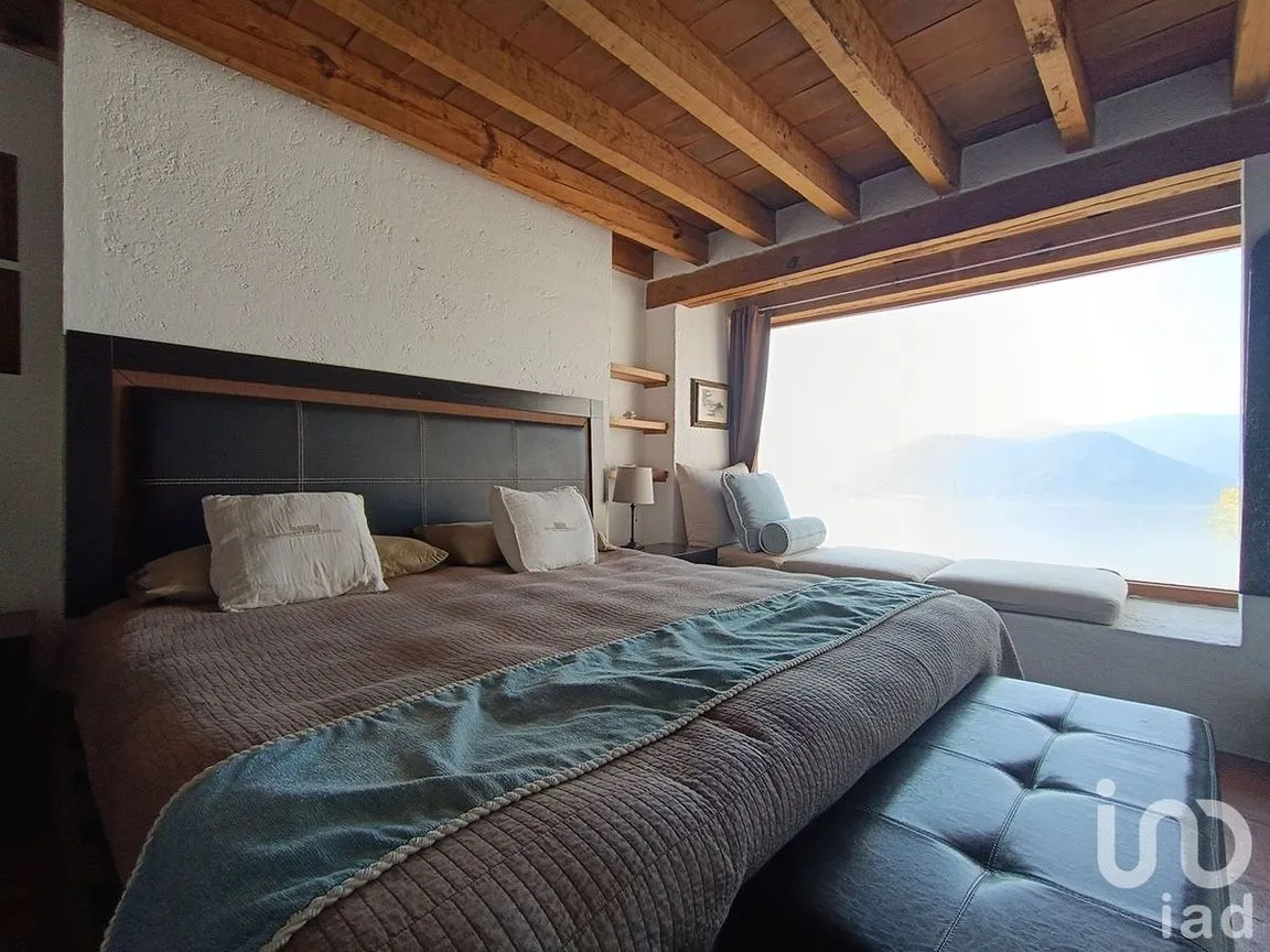 Casa en Renta en Valle de Bravo, Valle de Bravo, Estado De México | NEX-227354 | iad México | Foto 11 de 21
