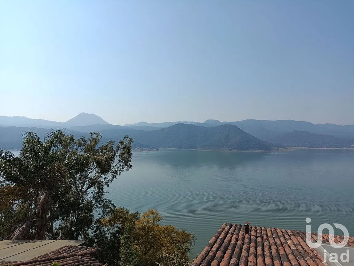 Casa en Renta en Valle de Bravo, Valle de Bravo, Estado De México | NEX-227354 | iad México | Foto 8 de 21