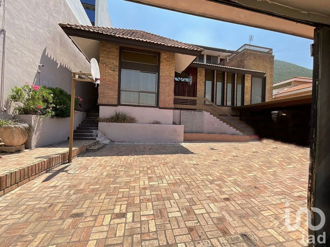 Casa en Venta en Contry, Monterrey, Nuevo León | NEX-227358 | iad México | Foto 1 de 10