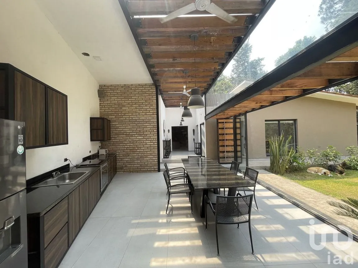 Casa en Venta en Avándaro, Valle de Bravo, Estado De México | NEX-227364 | iad México | Foto 2 de 19